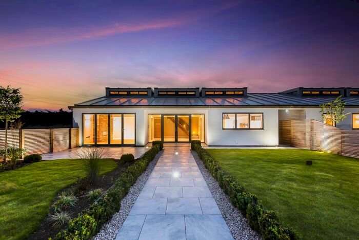 5 Bedroom Detached House For Sale In Claydon Road, MK18