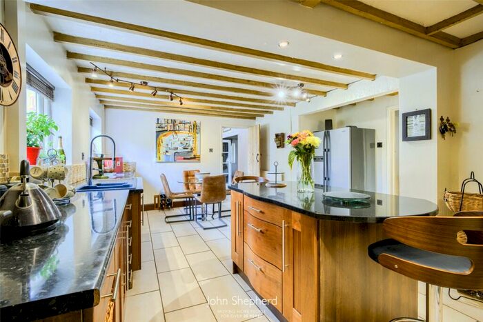 4 Bedroom Detached House For Sale In Yarningale Lane, Yarningale Common, Warwick, Warwickshire, CV35