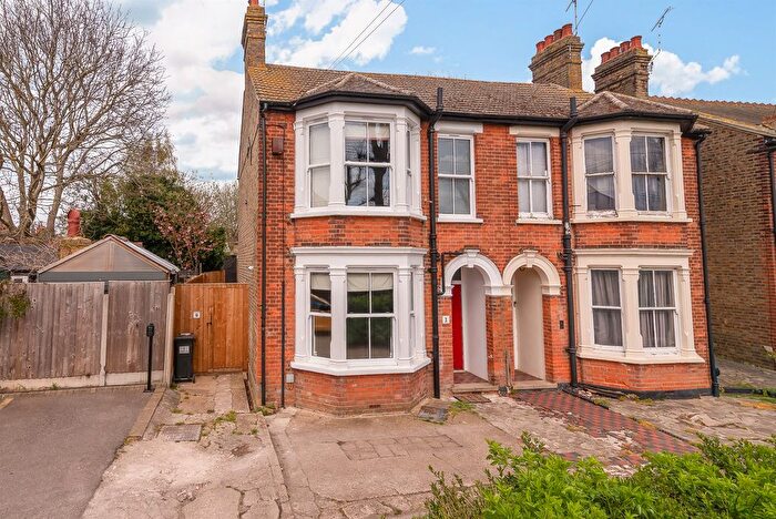 3 Bedroom Semi-Detached House For Sale In St. Marys Lane, Maldon, CM9