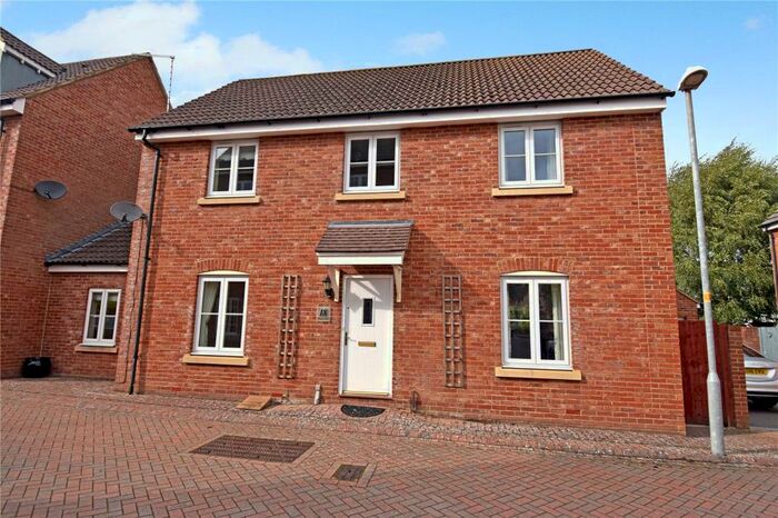 3 Bedroom Detached House To Rent In Scholars Park, Rowde, SN10