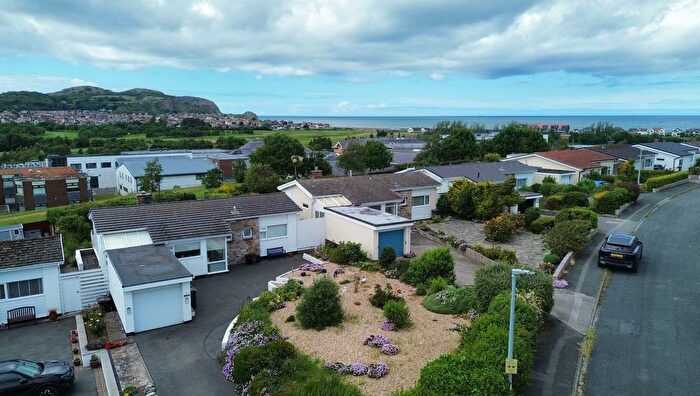 3 Bedroom Detached Bungalow For Sale In Rochester Way, Rhos On Sea, LL28