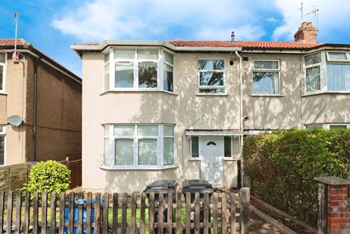 1 Bedroom Flat For Sale In Southmead Road, Bristol, Avon, BS10