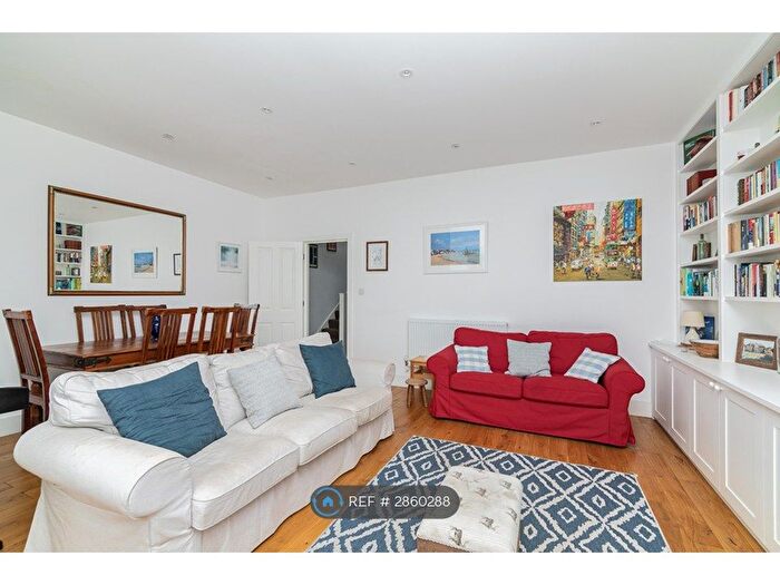 4 Bedroom Maisonette To Rent In Lordship Lane, London, N22