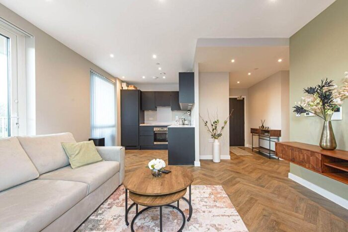 1 Bedroom Flat To Rent In Medawar Drive, Mill Hill, London, NW7