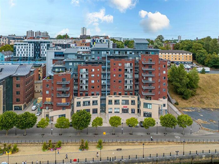 2 Bedroom Penthouse For Sale In St Ann's Quay, Quayside, Newcastle Upon Tyne, NE1
