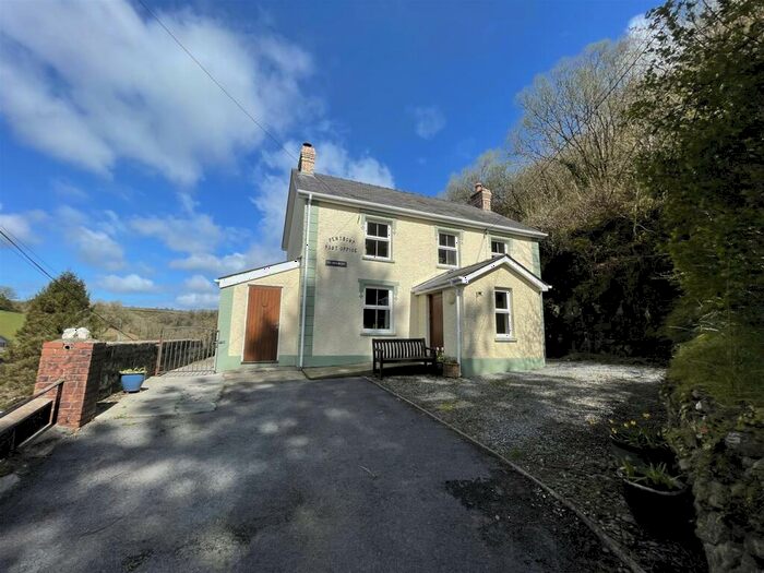 3 Bedroom Detached House For Sale In Penybont, Carmarthen, SA33