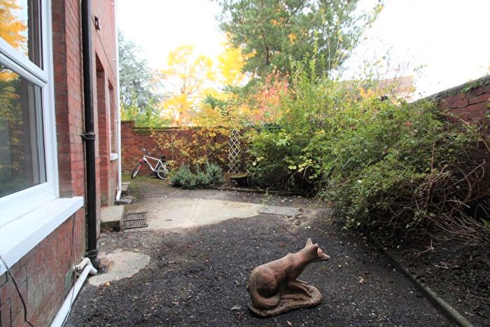1 Bedroom Flat To Rent In Cowick Street, Exeter, EX4