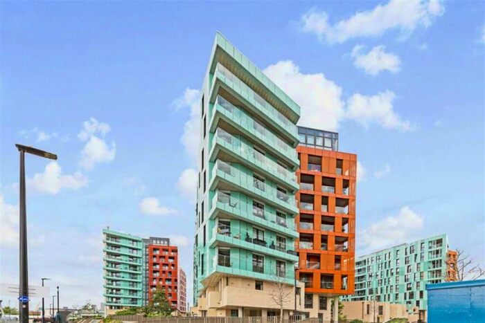 1 Bedroom Flat To Rent In Cable Walk, London, SE10