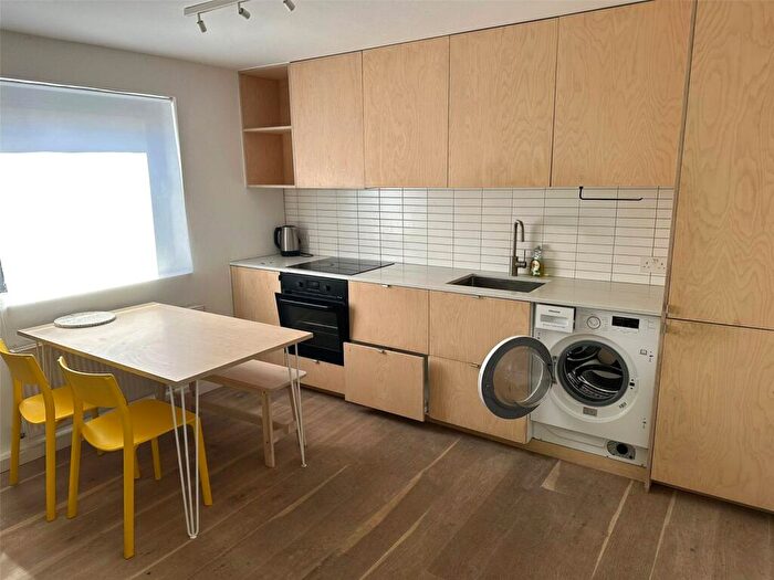 2 Bedroom Flat To Rent In King Street, Margate, Kent, CT9