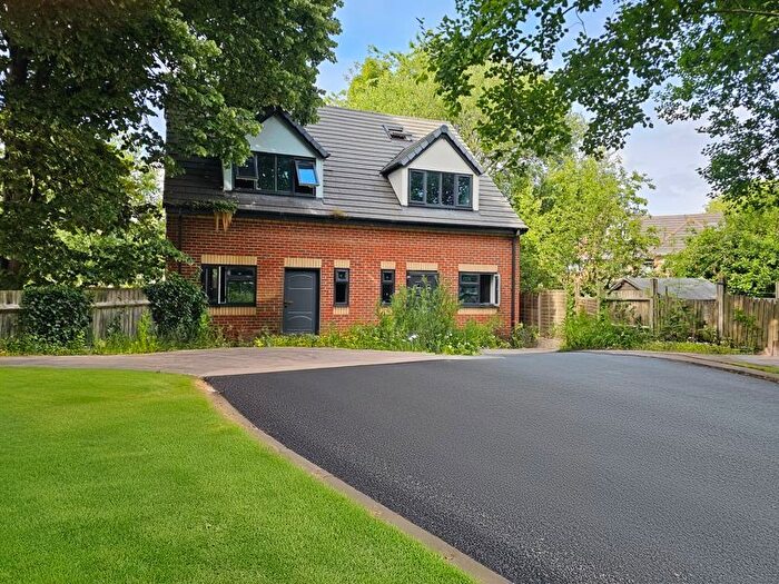 3 Bedroom Detached House To Rent In Marsh Lane, Wolverhampton, WV10