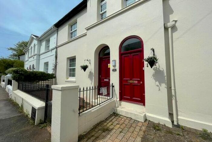 1 Bedroom Property To Rent In Babbacombe Road, Torquay, TQ1