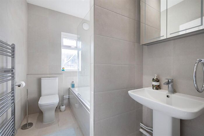 3 Bedroom Detached Bungalow For Sale In Ballygate, Beccles, NR34