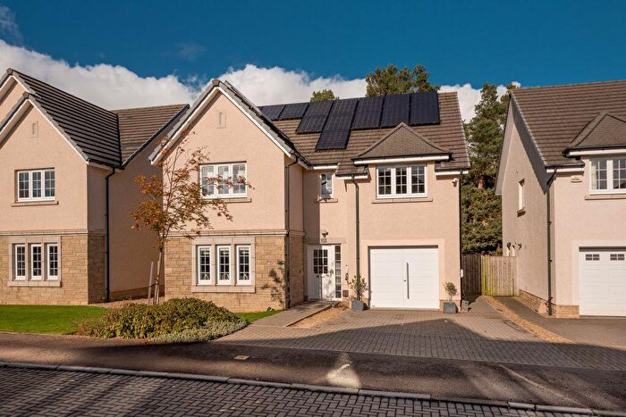 5 Bedroom Detached House For Sale In Kilburn Wood Drive, Roslin, EH25