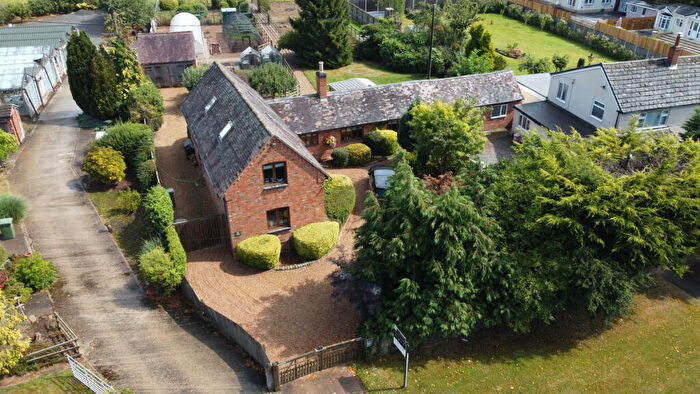 4 Bedroom Barn Conversion For Sale In Oxford Road, Princethorpe, Warwickshire, CV23