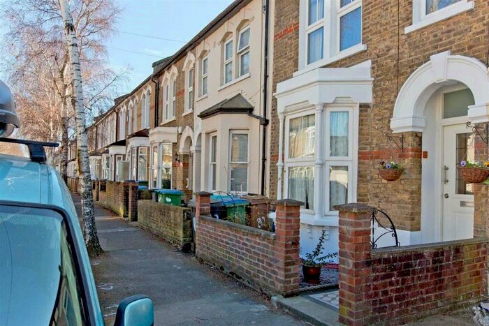 3 Bedroom House To Rent In Queens Road, London, E17