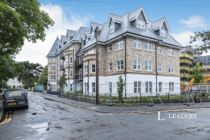 2 Bedroom Flat To Rent In Durley Road, Bournemouth, Dorset, BH2