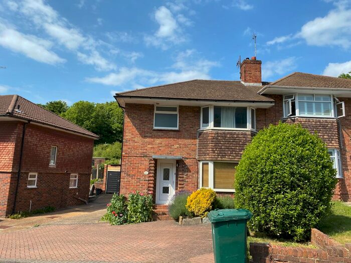 3 Bedroom Semi-Detached House To Rent In Ashurst Rd, Brighton, BN2