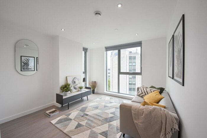 1 Bedroom Flat To Rent In Thames Quarter, Reading, RG1