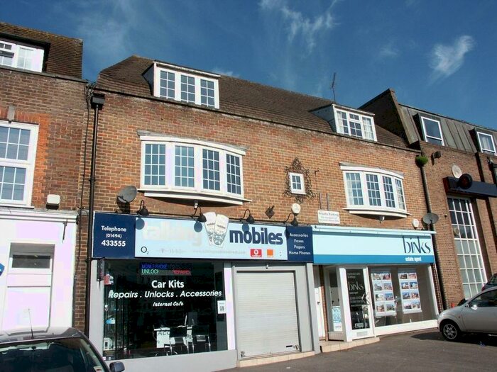 2 Bedroom Flat To Rent In Hill Avenue, Amersham, HP6