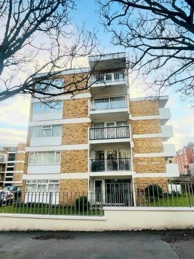 2 Bedroom Property To Rent In Truro Road, Ramsgate, CT11