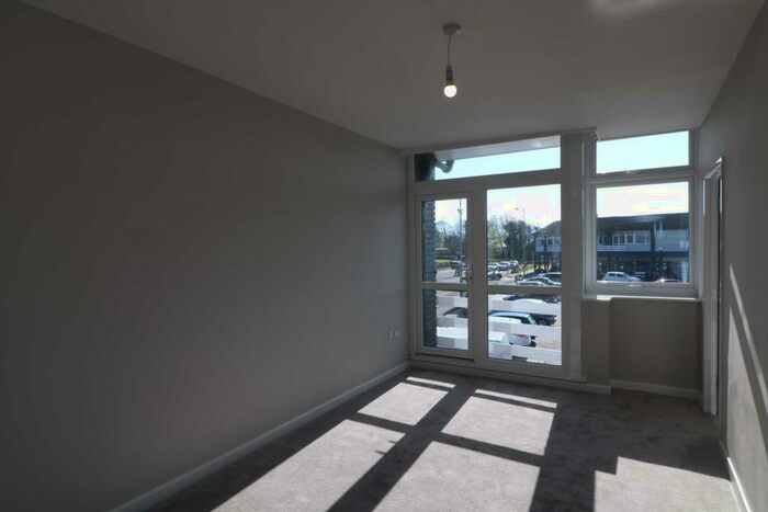 2 Bedroom Apartment To Rent In Central Square, Liverpool, L31