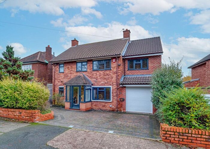 4 Bedroom Detached House For Sale In Grassmoor Road, Birmingham, B38