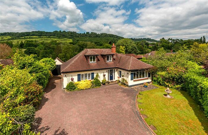 4 Bedroom Detached House For Sale In Castle Gardens, Dorking, Surrey, RH4