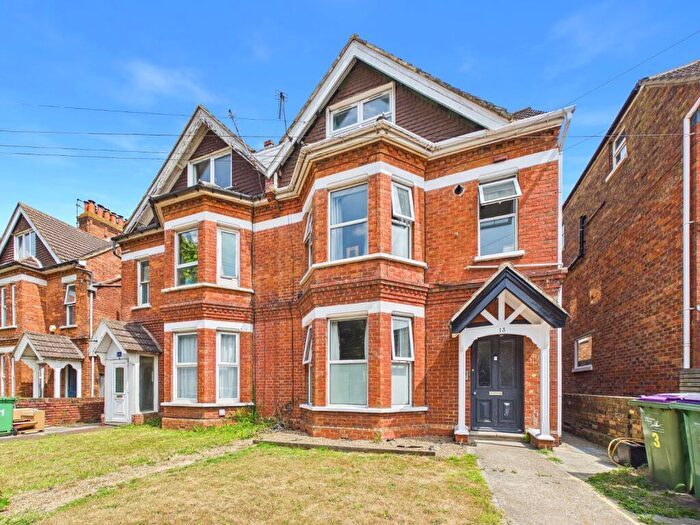 Apartment To Rent In Beachborough Road, Folkestone, CT19