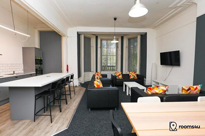 7 Bedroom Town House To Rent In Falkner Square, Liverpool, Merseyside, L8