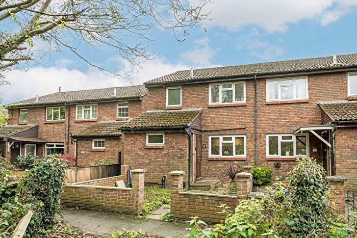 4 Bedroom Terraced House To Rent In Gogmore Farm Close, Chertsey, KT16
