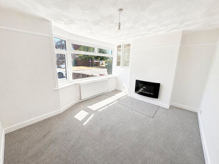 3 Bedroom Terraced House To Rent In Fairfield Avenue, Fareham, Hampshire, PO14