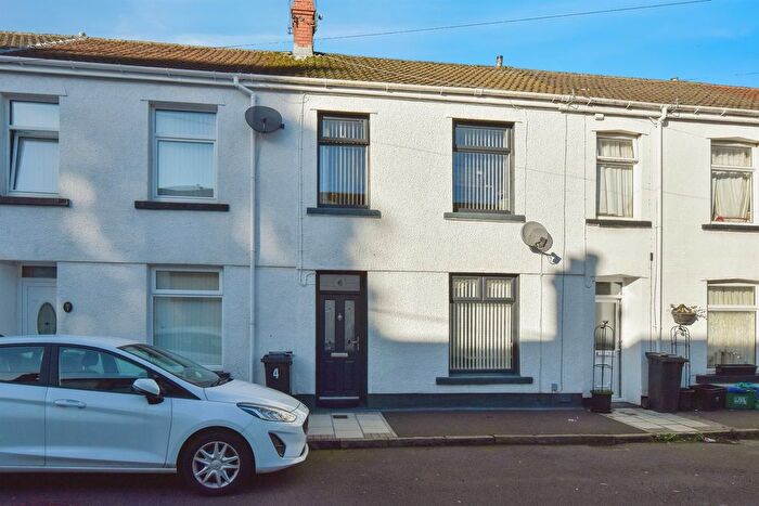 3 Bedroom Terraced House For Sale In Pembroke Street, Troedyrhiw, Merthyr Tydfil, CF48