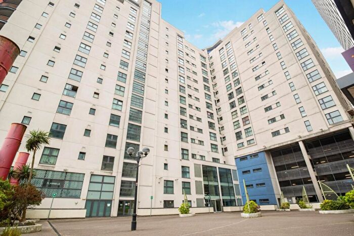 1 Bedroom Apartment For Sale In Churchill Way, Cardiff, CF10