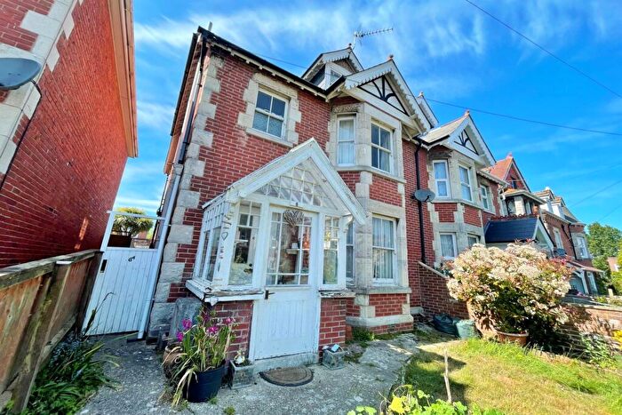 1 Bedroom Flat To Rent In Swanage, BH19