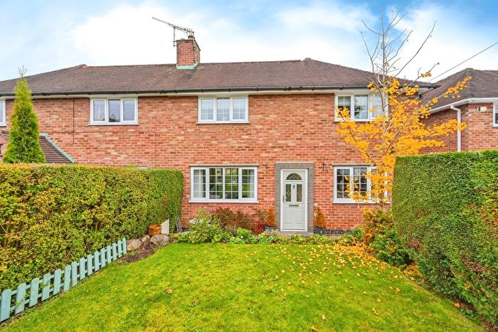 3 Bedroom Semi-Detached House For Sale In Walton Crescent, Ashbourne, DE6