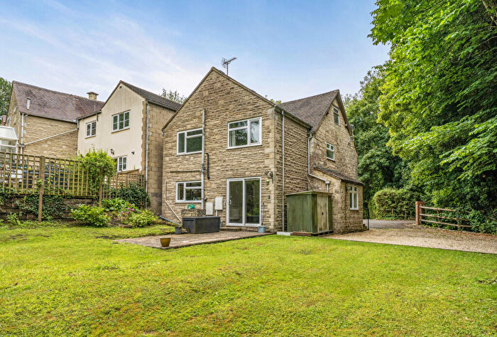 3 Bedroom End Of Terrace House For Sale In Cheltenham Road, Stroud, Gloucestershire, GL6