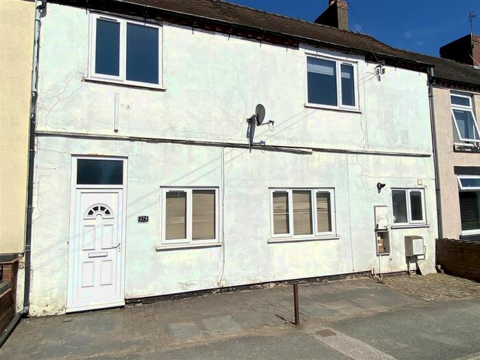 2 Bedroom Property To Rent In Hednesford Road, Heath Hayes, Cannock, WS12