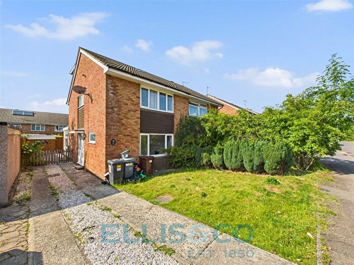 4 Bedroom Semi-Detached House To Rent In Welton Close, Tonbridge, Kent, TN9