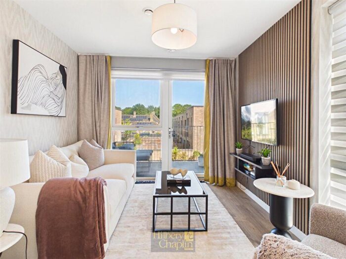 2 Bedroom Apartment For Sale In Peregrine Drive, Great Warley, Brentwood, Essex, CM13