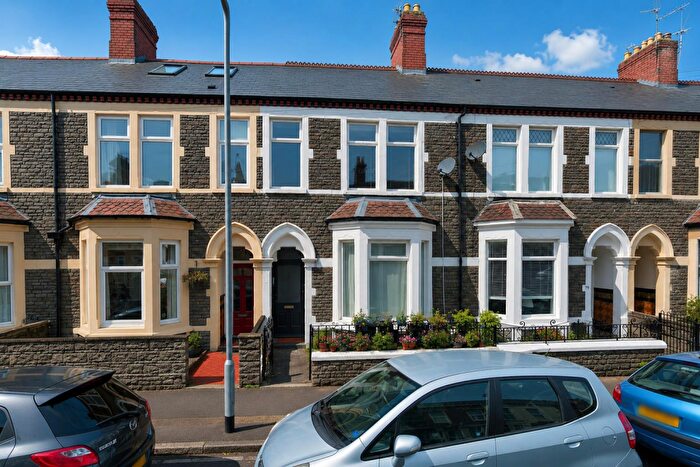 3 Bedroom Apartment For Sale In Alfred Street, Roath, Cardiff, CF24