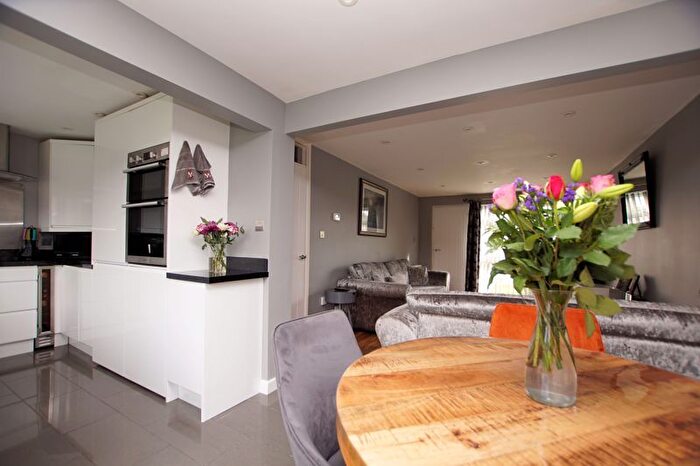 3 Bedroom Detached House For Sale In Broadsands Drive, Gomer, Gosport, PO12