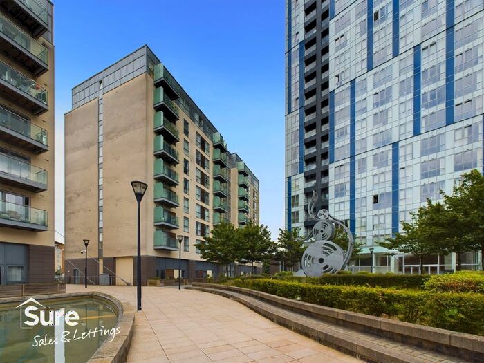 1 Bedroom Flat To Rent In Moor End Lodge, Cotterells, Hemel Hempstead, Hertfordshire, HP1