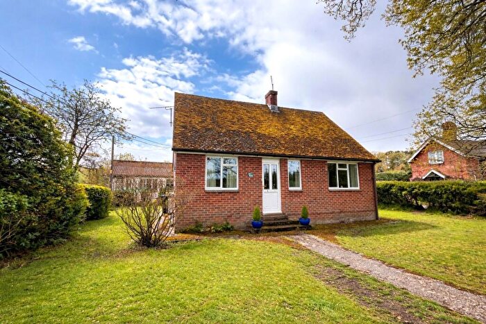 3 Bedroom Village House For Sale In Lyburn Road, Nomansland, Salisbury, Wiltshire, SP5