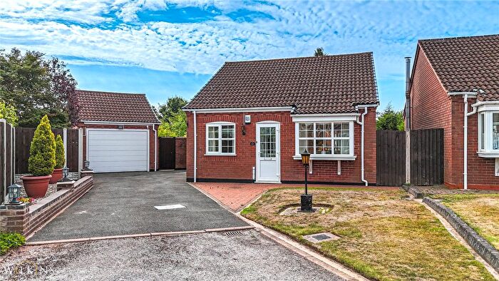 2 Bedroom Bungalow For Sale In Grange Lane, Sutton Coldfield, West Midlands, B75