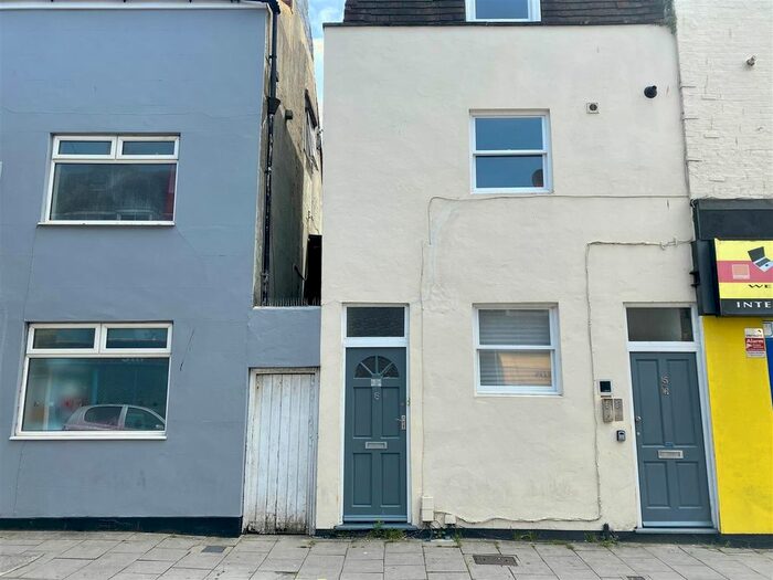 2 Bedroom Terraced House To Rent In St. James's Street, Brighton, BN2