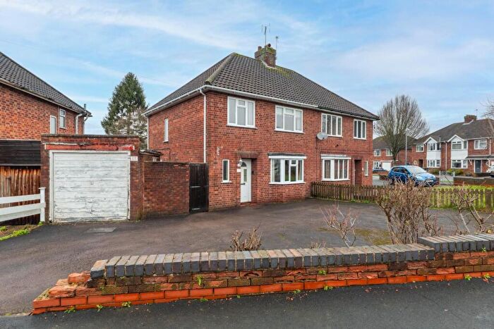 3 Bedroom Semi Detached House For Sale In Melton Road, Royal Leamington Spa, CV32