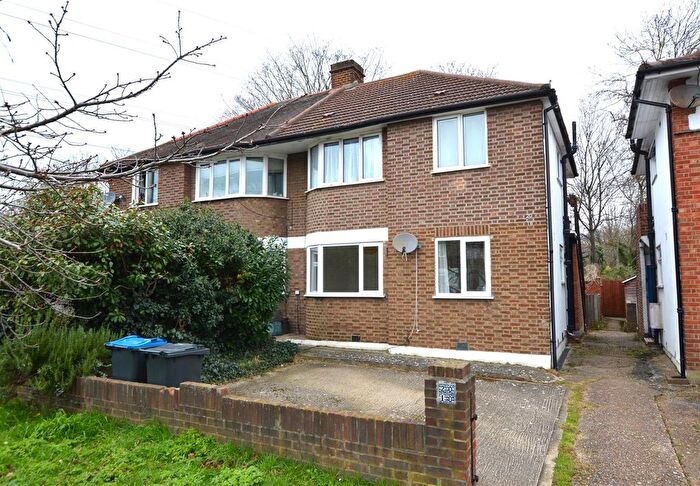 2 Bedroom Maisonette To Rent In Windsor Avenue, Colliers Wood, SW19
