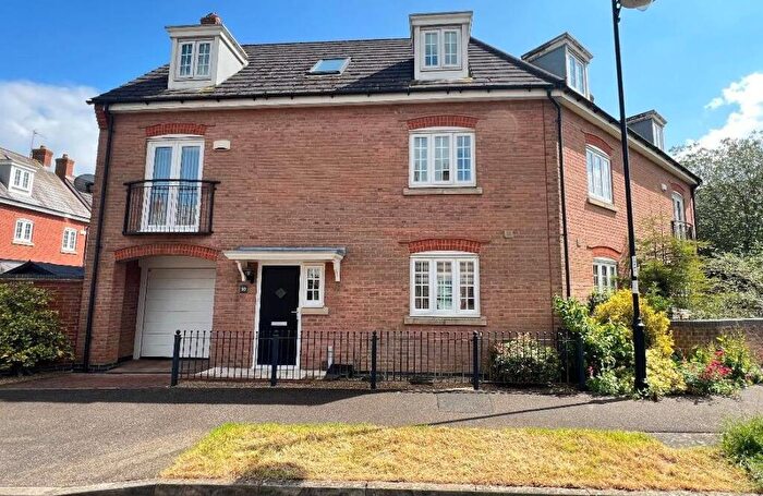 4 Bedroom Semi Detached House For Sale In The Grange, Thistle Drive, Desborough, Kettering, NN14