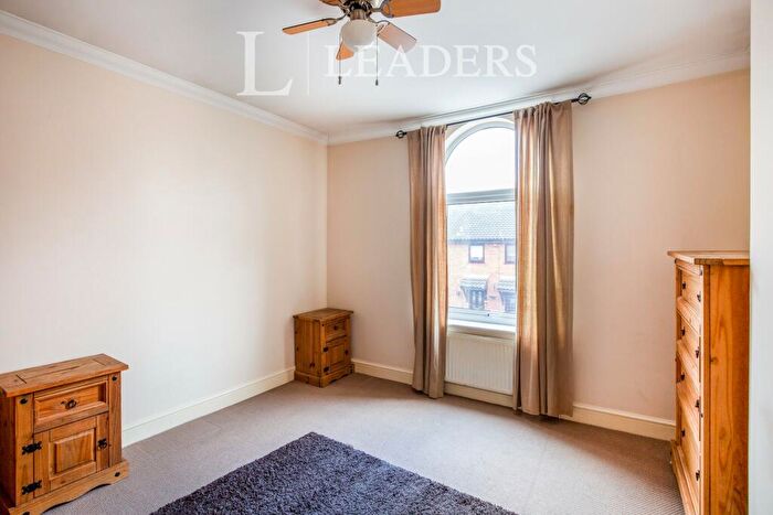 2 Bedroom Apartment To Rent In Cauldwell Hall Road, Ipswich, IP4