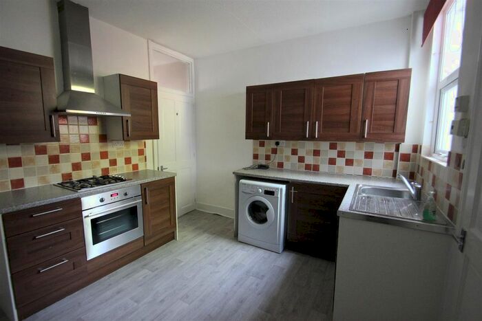 3 Bedroom Terraced House To Rent In Whitmore Street, Maidstone, Kent, ME16